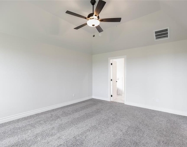 15504 Springfield Lane - Photo Thumbnail 4
