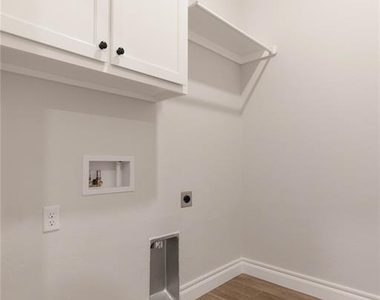 15504 Springfield Lane - Photo Thumbnail 18