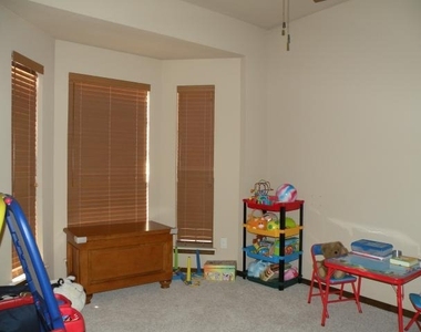 8709 Nw 105th Street - Photo Thumbnail 6