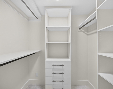 3216 Colony Club Road - Photo Thumbnail 15