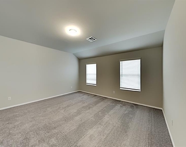 1840 Jack Rabbit Lane - Photo Thumbnail 12