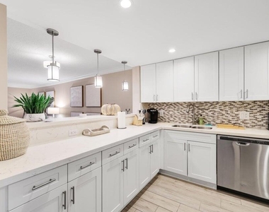 601 N Ocean Boulevard - Photo Thumbnail 6