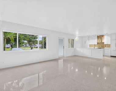 3216 Colony Club Road - Photo Thumbnail 2