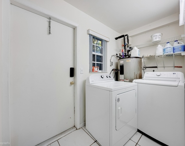 2141 Sw 23rd Avenue - Photo Thumbnail 8
