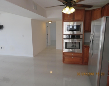 4164 Inverrary Boulevard - Photo Thumbnail 5