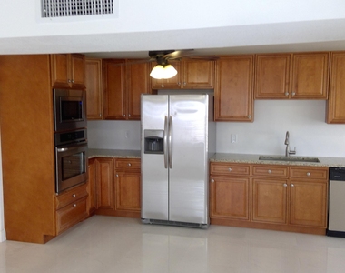 4164 Inverrary Boulevard - Photo Thumbnail 41