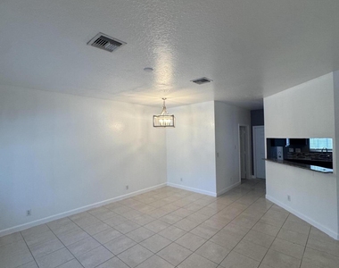 1117 Colonial Palms Way - Photo Thumbnail 2