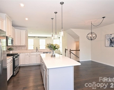 3612 Speer Boulevard - Photo Thumbnail 6