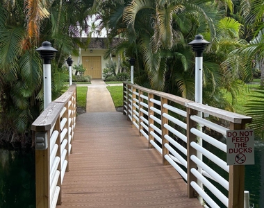 5171 W Oakland Park Boulevard - Photo Thumbnail 33