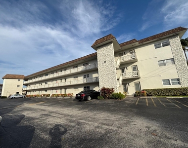 5171 W Oakland Park Boulevard - Photo Thumbnail 2