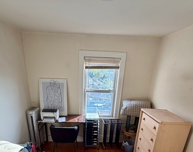 24-02 21st Avenue - Photo Thumbnail 11
