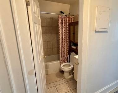 24-02 21st Avenue - Photo Thumbnail 6