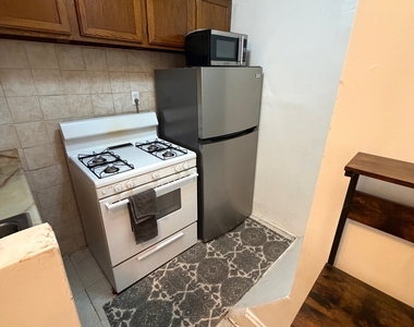 24-02 21st Avenue - Photo Thumbnail 8