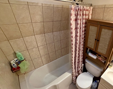 24-02 21st Avenue - Photo Thumbnail 7