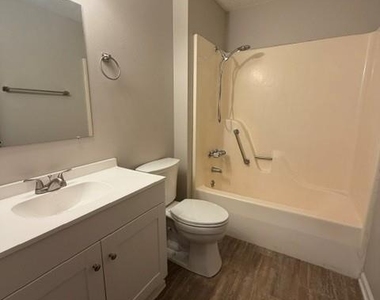 123 23rd Street Nw - Photo Thumbnail 7