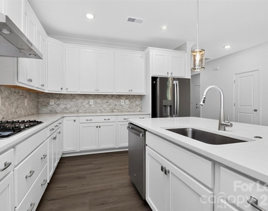 11225 Lochmere Road - Photo Thumbnail 2