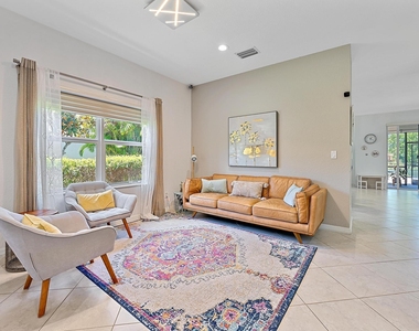 119 Whale Cay Way - Photo Thumbnail 3