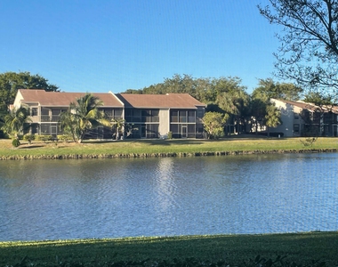 2067 Sw 15th Street - Photo Thumbnail 6