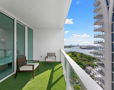 1040 Biscayne Boulevard - Photo Thumbnail 9
