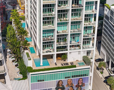1040 Biscayne Boulevard - Photo Thumbnail 15