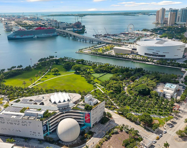 1040 Biscayne Boulevard - Photo Thumbnail 14
