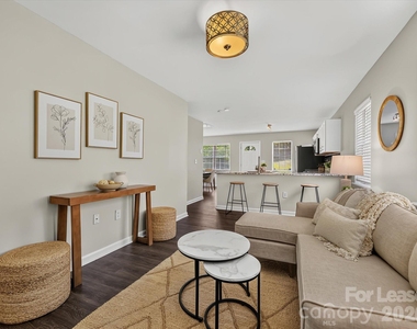 1521 Sumter Avenue - Photo Thumbnail 3