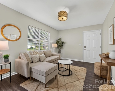 1521 Sumter Avenue - Photo Thumbnail 4