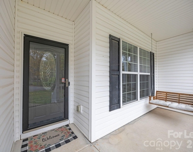 1667 Warwick Court - Photo Thumbnail 8