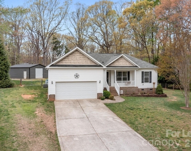 1667 Warwick Court - Photo Thumbnail 3