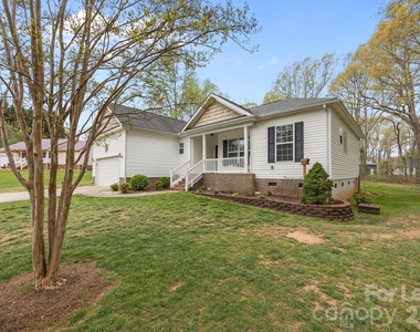 1667 Warwick Court - Photo Thumbnail 7