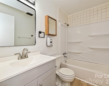 162 American Avenue Ne - Photo Thumbnail 7