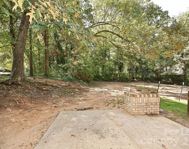 162 American Avenue Ne - Photo Thumbnail 10