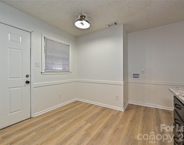 162 American Avenue Ne - Photo Thumbnail 5