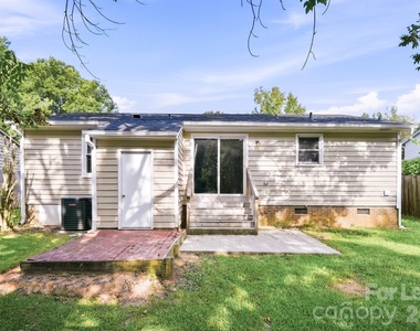 3100 Chenango Drive - Photo Thumbnail 14