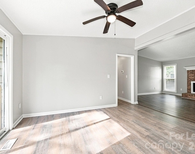 3100 Chenango Drive - Photo Thumbnail 4