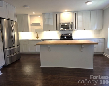 4308 Silo Lane - Photo Thumbnail 7