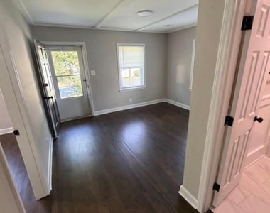 1900 Welch Place - Photo Thumbnail 1