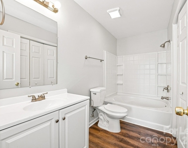 5731 Laborde Avenue - Photo Thumbnail 12