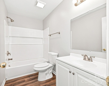 5731 Laborde Avenue - Photo Thumbnail 13