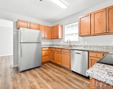 5731 Laborde Avenue - Photo Thumbnail 1