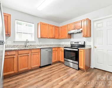 5731 Laborde Avenue - Photo Thumbnail 2