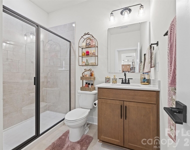 213 Miramar Drive - Photo Thumbnail 16