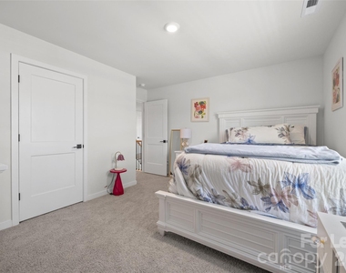 213 Miramar Drive - Photo Thumbnail 29