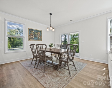 213 Miramar Drive - Photo Thumbnail 8