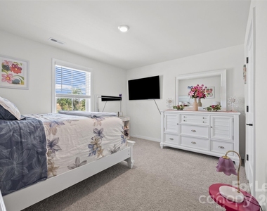 213 Miramar Drive - Photo Thumbnail 28