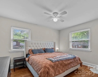5212 Pine Drive - Photo Thumbnail 4