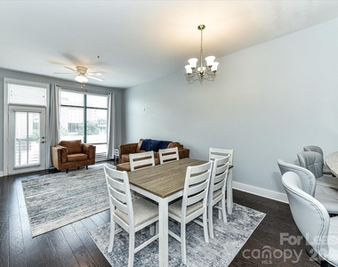 115 E Park Avenue - Photo Thumbnail 8