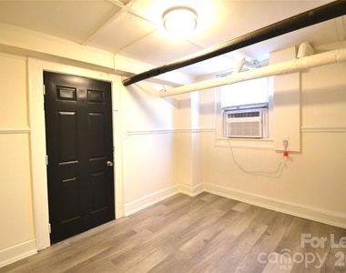 49 Corban Avenue Sw - Photo Thumbnail 5