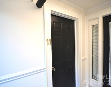 49 Corban Avenue Sw - Photo Thumbnail 1