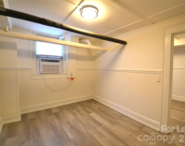 49 Corban Avenue Sw - Photo Thumbnail 2